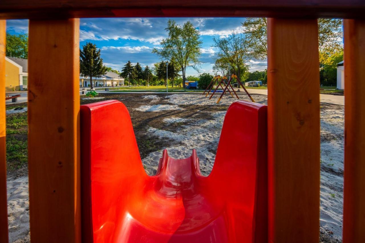 Zsory Liget Camping & Resort Mezőkövesd Buitenkant foto